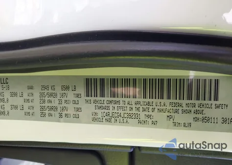 2018 Jeep Grand Cherokee High Altitude 4X2 from USA, damaged, VIN 1C4RJECG4JC392331